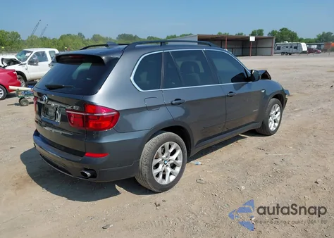 2013 BMW X5 xDrive35I/xDrive35I Premium/xDrive35I Sport Activity из США, поврежденный, VIN 5UXZV4C59D0E10360